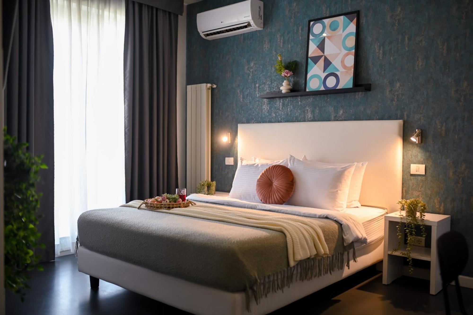 Urban Elegance - Stylish Central Accommodation Bukares Bagian luar foto