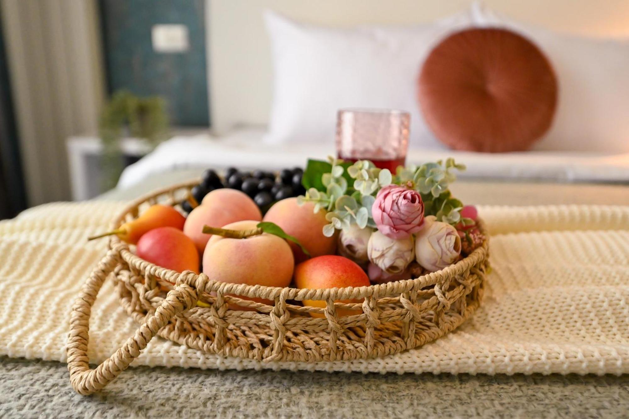 Urban Elegance - Stylish Central Accommodation Bukares Bagian luar foto