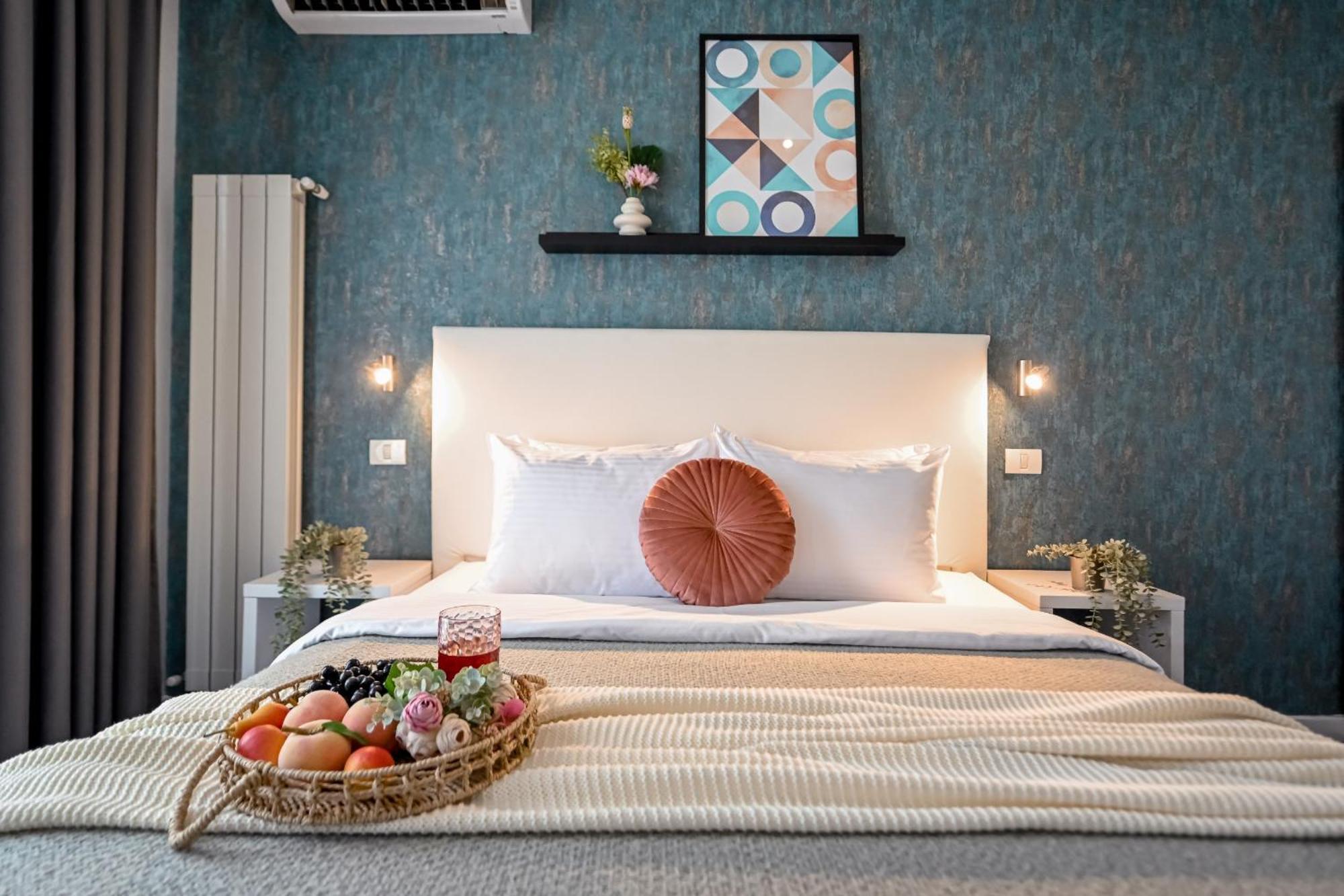 Urban Elegance - Stylish Central Accommodation Bukares Bagian luar foto