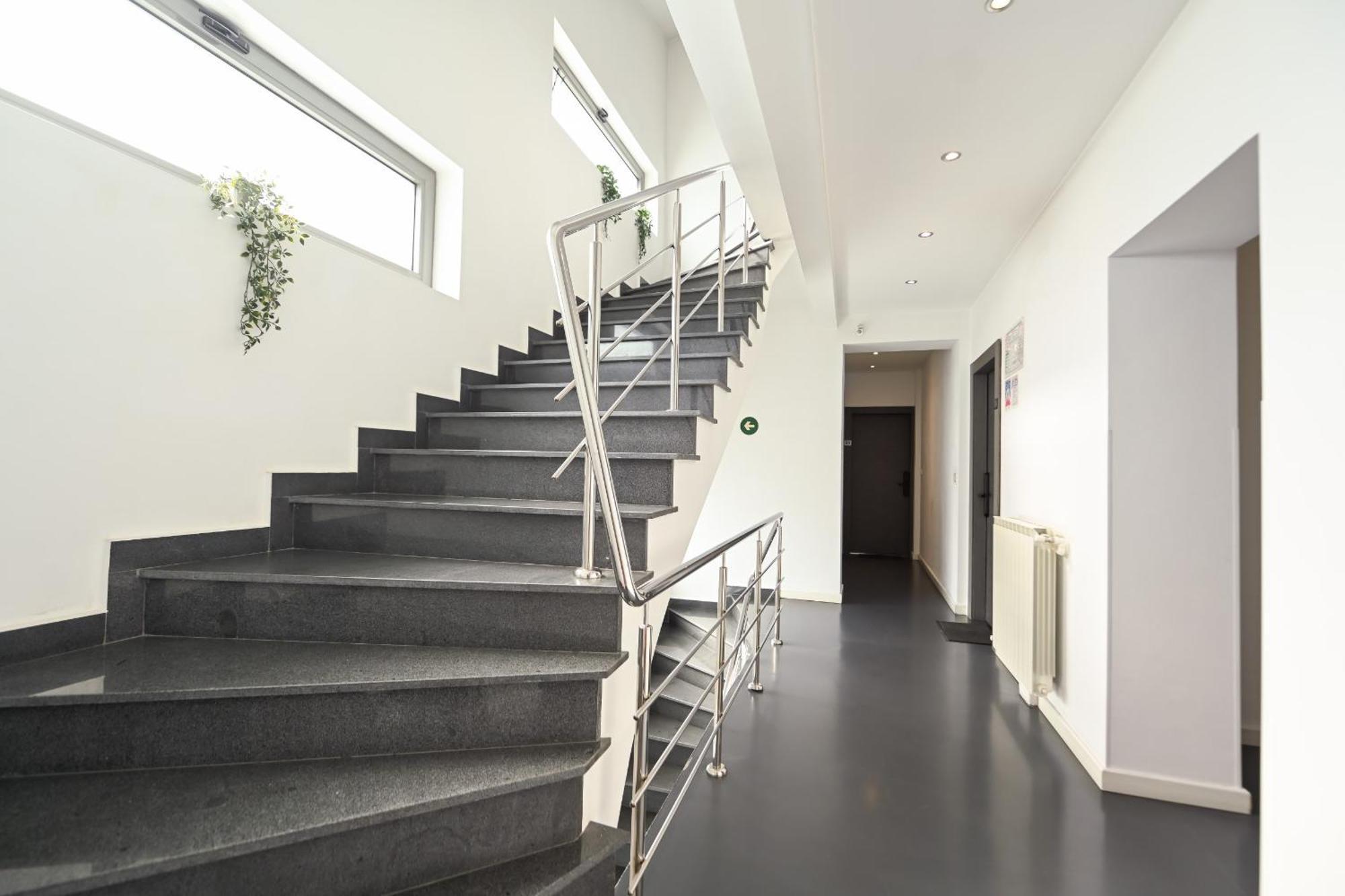 Urban Elegance - Stylish Central Accommodation Bukares Bagian luar foto