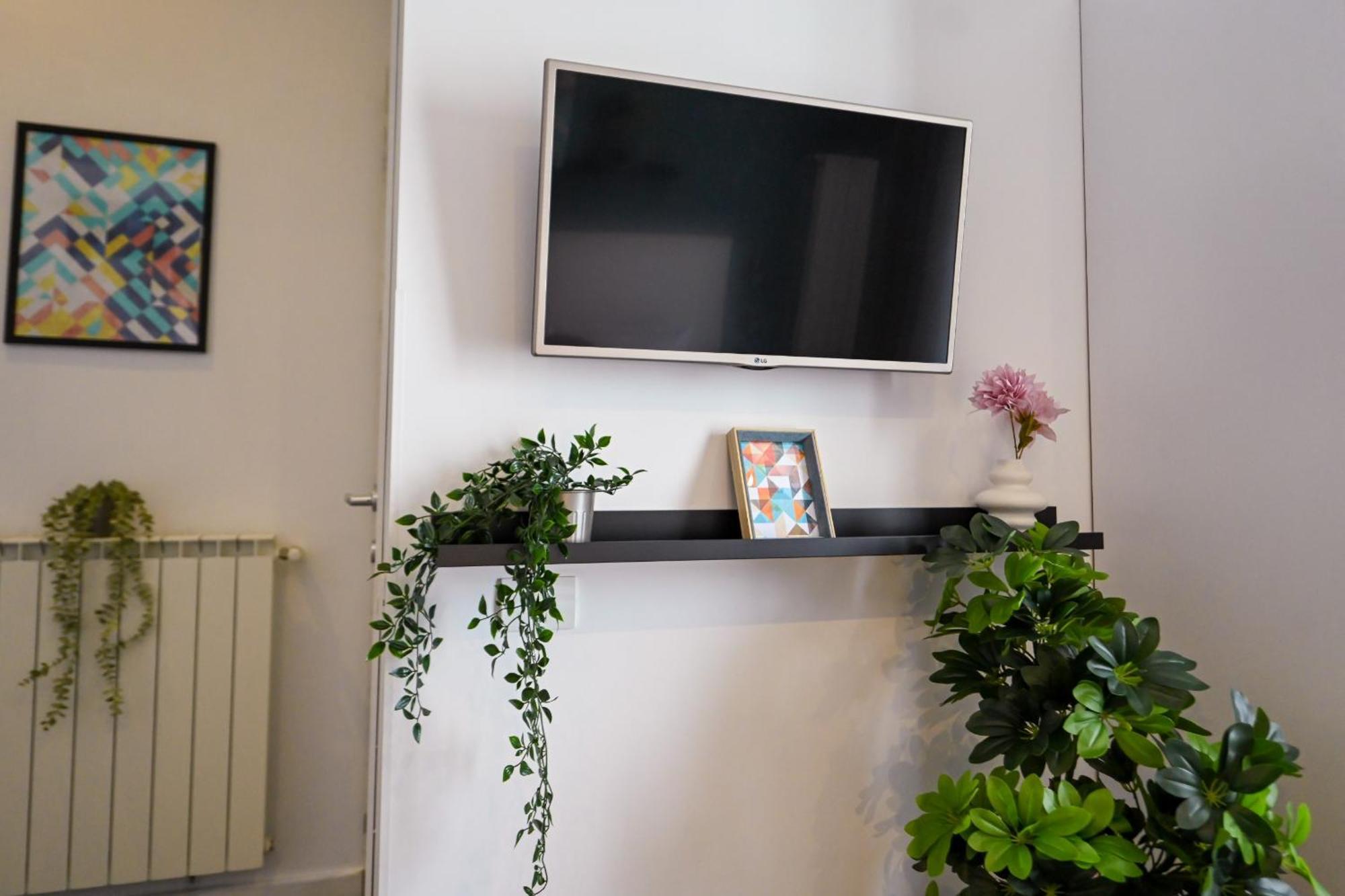 Urban Elegance - Stylish Central Accommodation Bukares Ruang foto