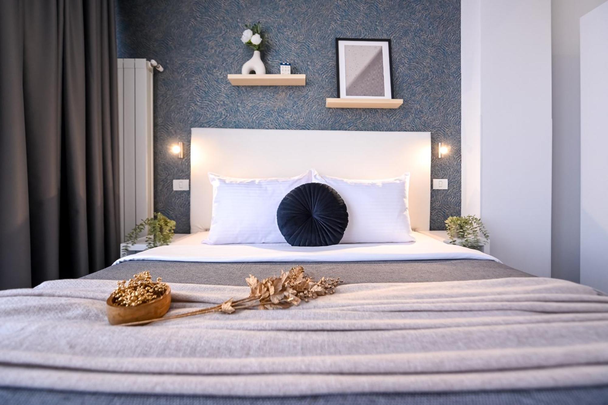Urban Elegance - Stylish Central Accommodation Bukares Ruang foto